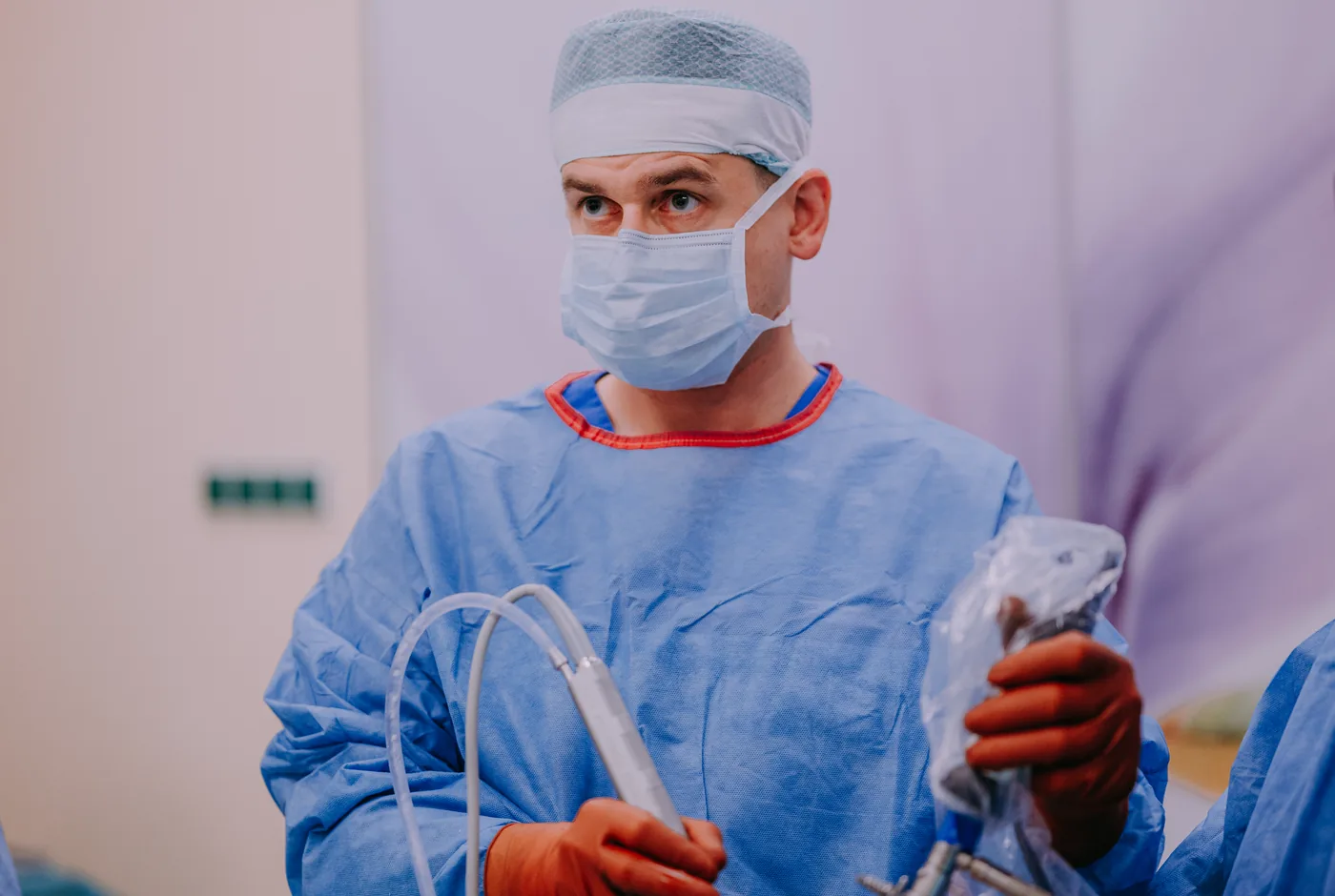 Dr n. med. Bartosz Sobieski podczas pracy